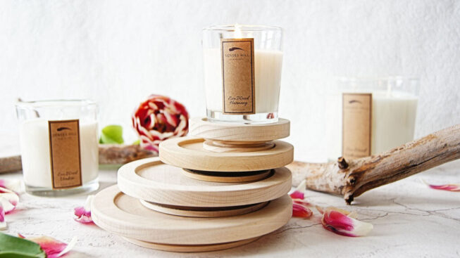 Drewniane pokrywki mogą służyć również jako podkładki pod słoiki.  Inne wymiary na różne słoiki.